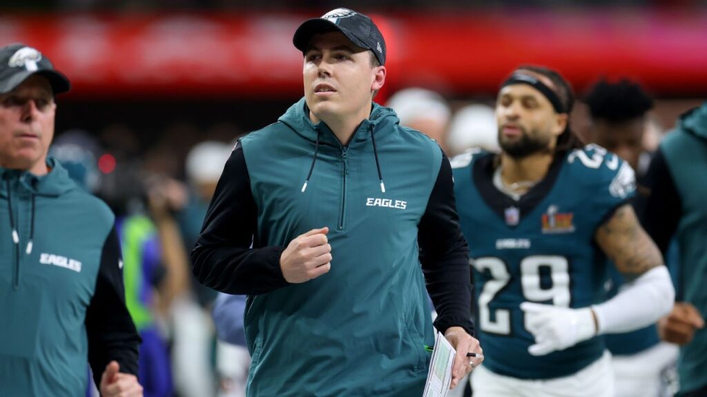 Sources - Saints hiring Eagles OC Kellen Moore as head coach