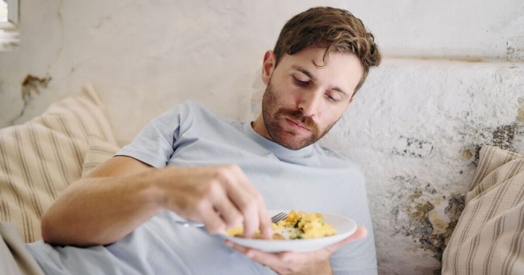 Eating two common breakfast food 'reduces dementia risk' - Health - News