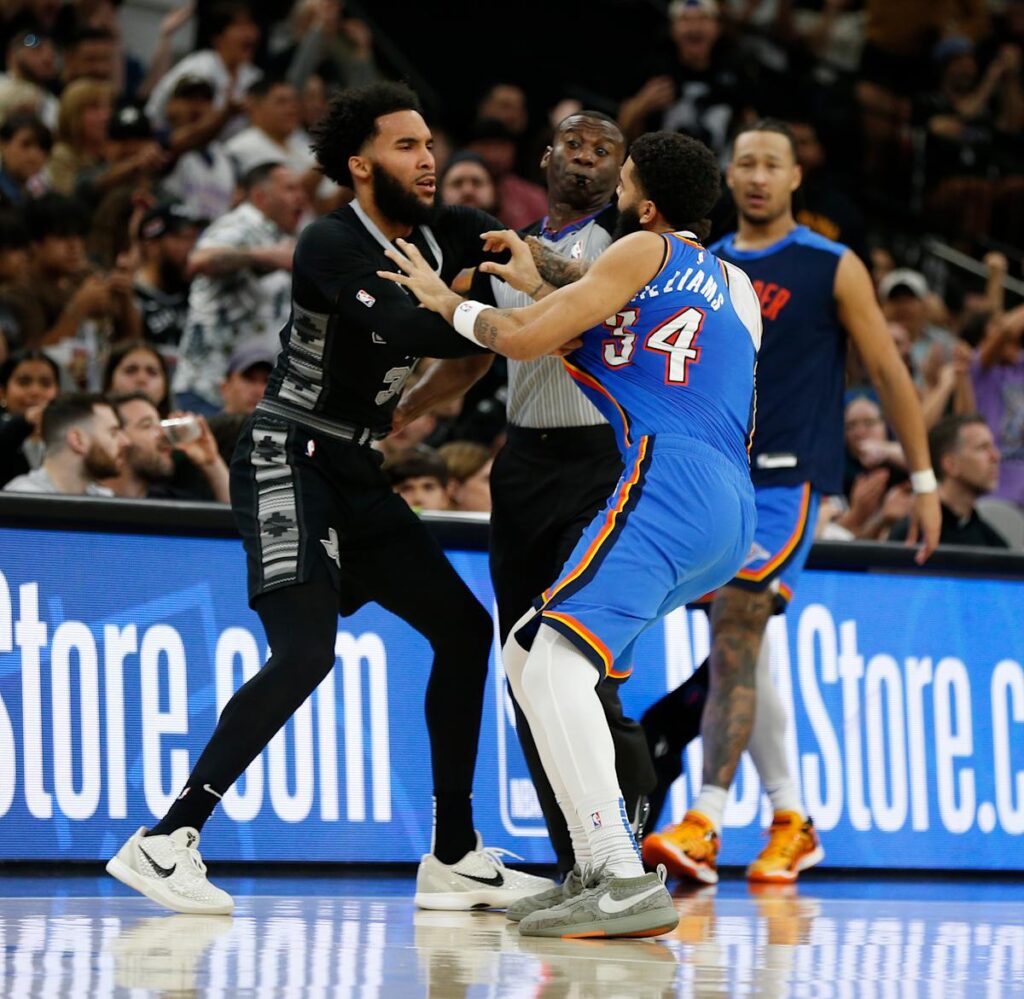 Kenrich Williams, Julian Champagnie ejected after fight breaks out in Thunder's matchup with Spurs