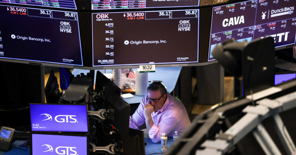 Trump Live Updates: U.S. Stocks Plunge as Economic Fears Grow and Latest Tariffs News