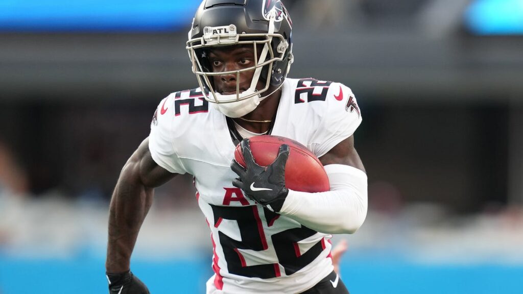 Clark Phillips to start at nickel in 2025?