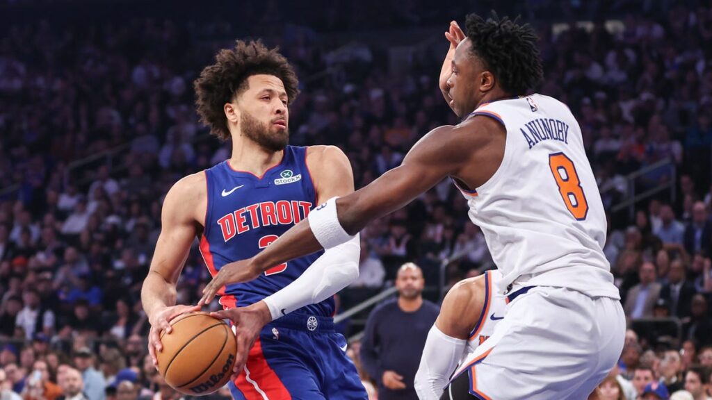 Knicks erupt in fourth quarter to take Game 1 123-112