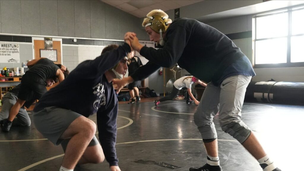 Mariner's Maximus Brady named Florida Dairy Farmers Mr. Wrestling