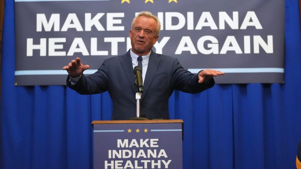 RFK Jr.'s mixed message about the measles outbreaks draws criticism from health officials