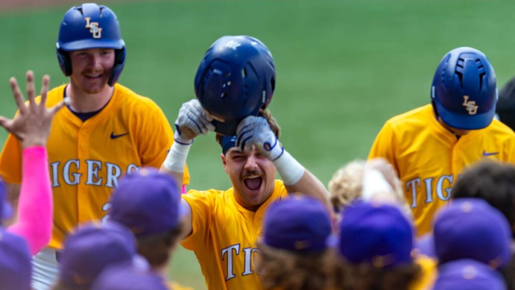 LSU baseball locks up top-eight seed in NCAA Tournament with A&M win