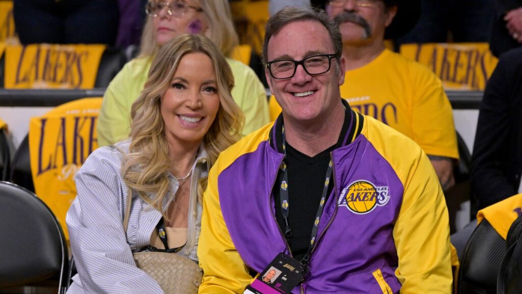 5 weird facts about the Los Angeles Lakers sale to Mark Walter