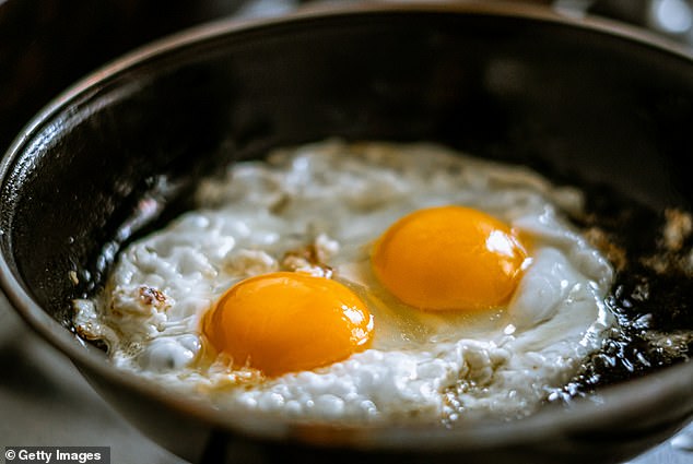 Eating just 4 ounces of common food each week cuts Alzheimer's risk by 40%