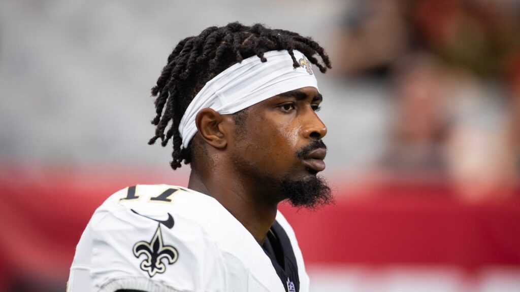 A.T. Perry enters training camp on PUP list