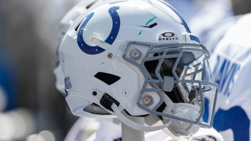 Colts worked out 4 CBs, including Chris Lammons