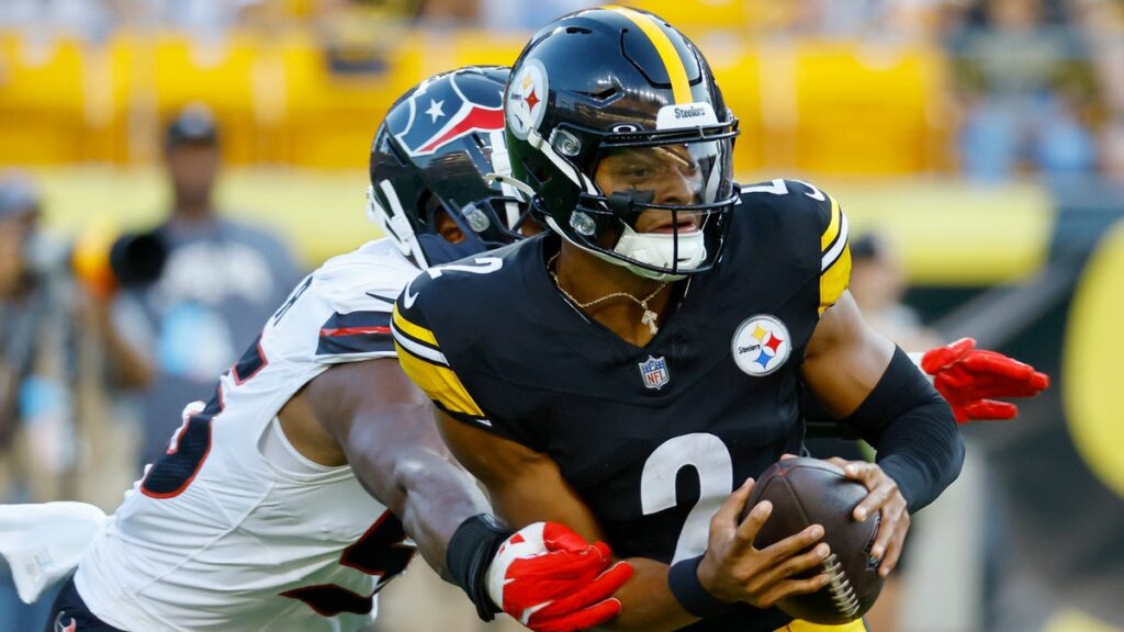 Crazy stat proves why the Steelers didn't try to re-sign QB Justin Fields