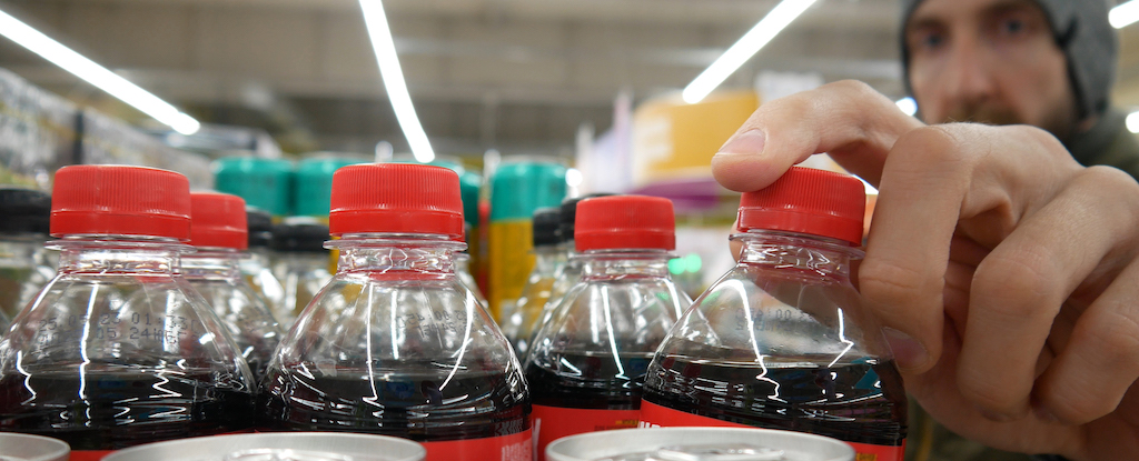 Common Sweetener Could Damage Critical Brain Barrier, Risking Stroke : ScienceAlert
