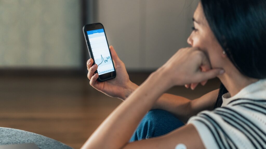 Glucose monitors can help tame blood sugar spikes and crashes : NPR