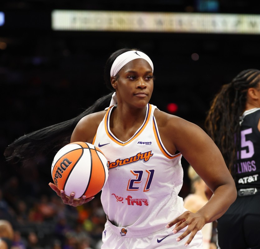 Mercury Center Stuns in Attention-Grabbing Pregame Outfit Against Fever