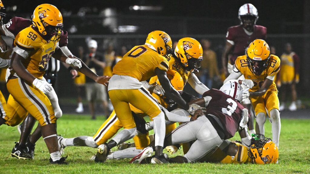 Glades Central football continues hot start with Palm Beach Lakes rout