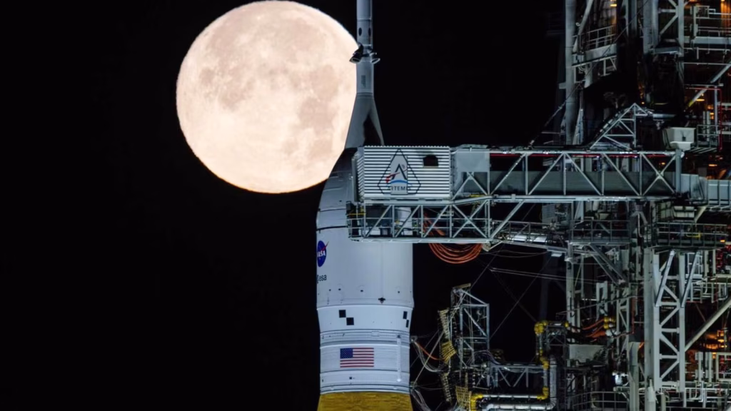 Ancient Apollo samples provide insights into the moon's historical magnetic field.