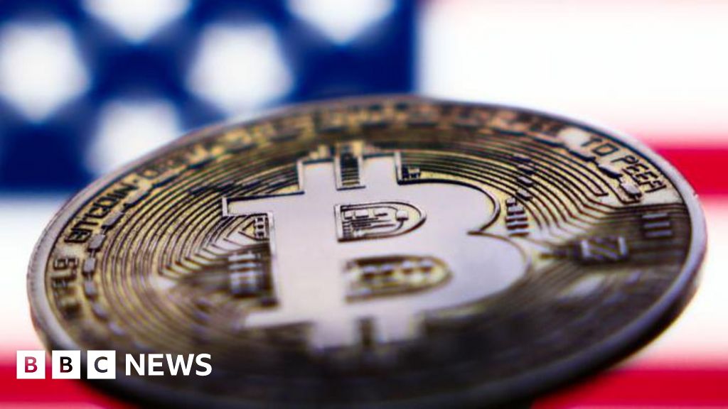 Bitcoin reaches its lowest value since the beginning of Trump's administration.