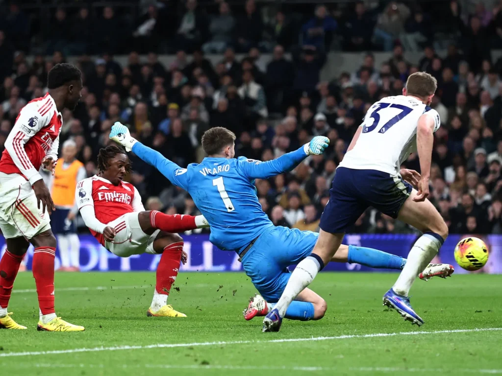 Eze's performance leads to 4-1 victory for Crystal Palace over Tottenham, boosting Arsenal's championship aspirations.