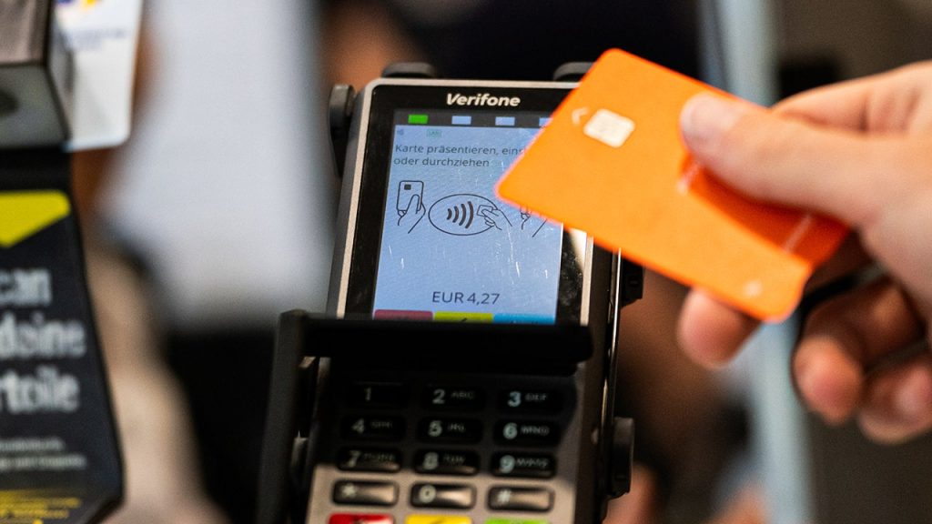 Impacts of Credit Freezes on Identity Theft Risk for Consumers