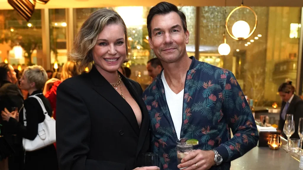 Jerry O'Connell turned to hypnosis to stop smoking following his wife's demand.