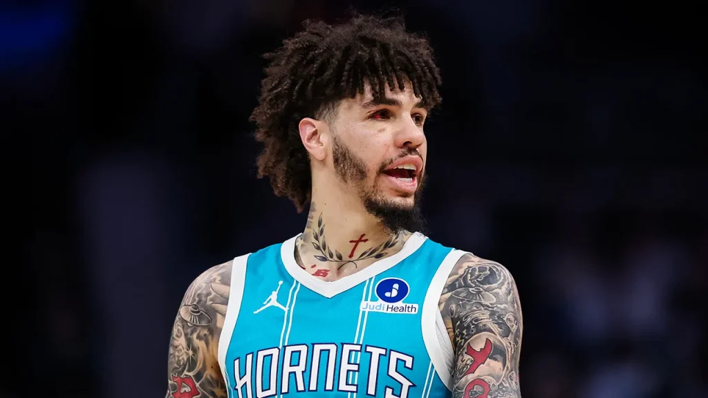 LaMelo Ball involved in Hummer accident in Charlotte but escapes without injuries.
