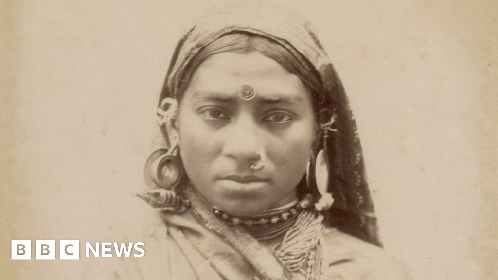 [The Role of Photography in the British Empire's Categorization of India
