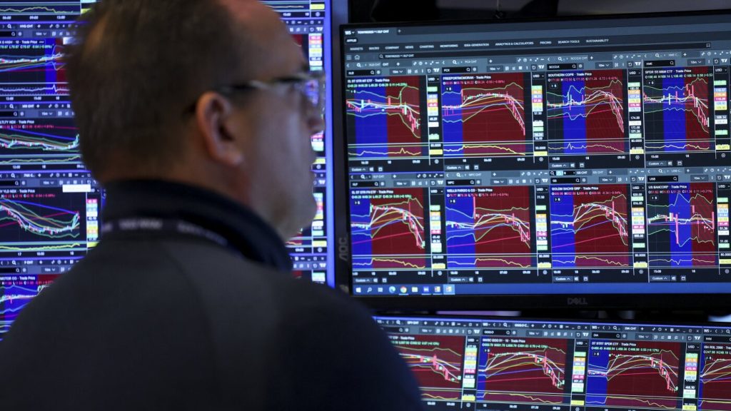 Concerns Arise on Wall Street Over $3 Trillion Private Credit Sector