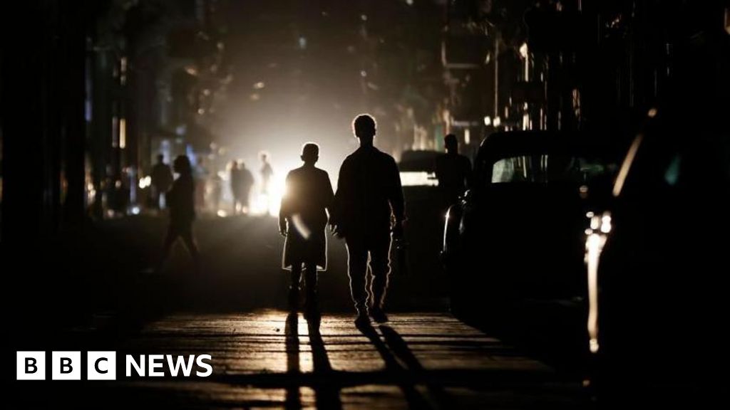 Cuba Experiences Widespread Power Outages as BBC Correspondents Report from the Island