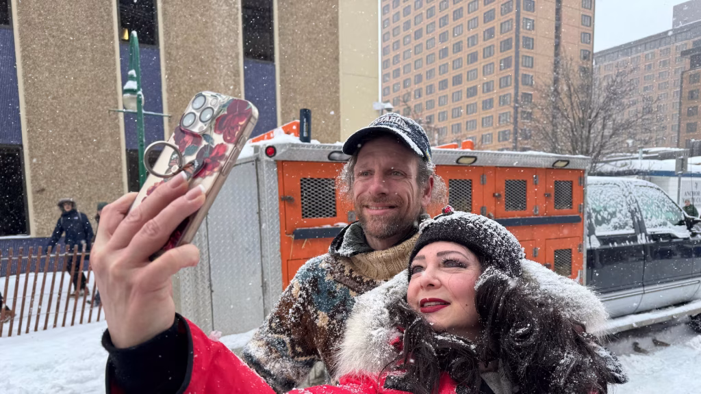 Former reality TV personality prepares to compete once more in the Iditarod after training in challenging winter conditions.