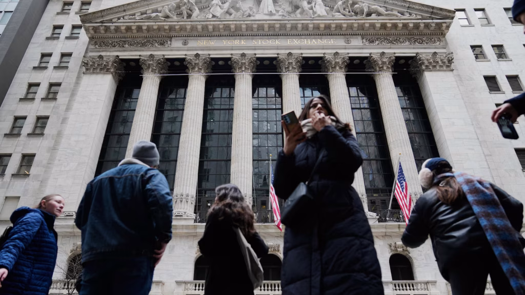 Global markets decline as turmoil in Iran briefly drives crude oil prices close to $120 per barrel, impacting Wall Street.