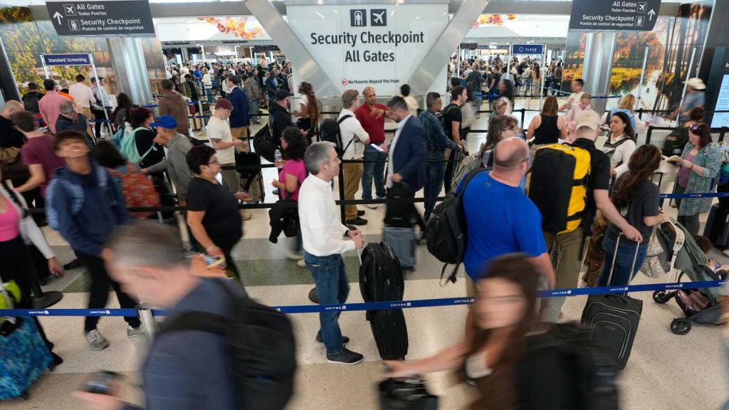 ICE agents may continue to operate at airports following compensation for TSA staff.