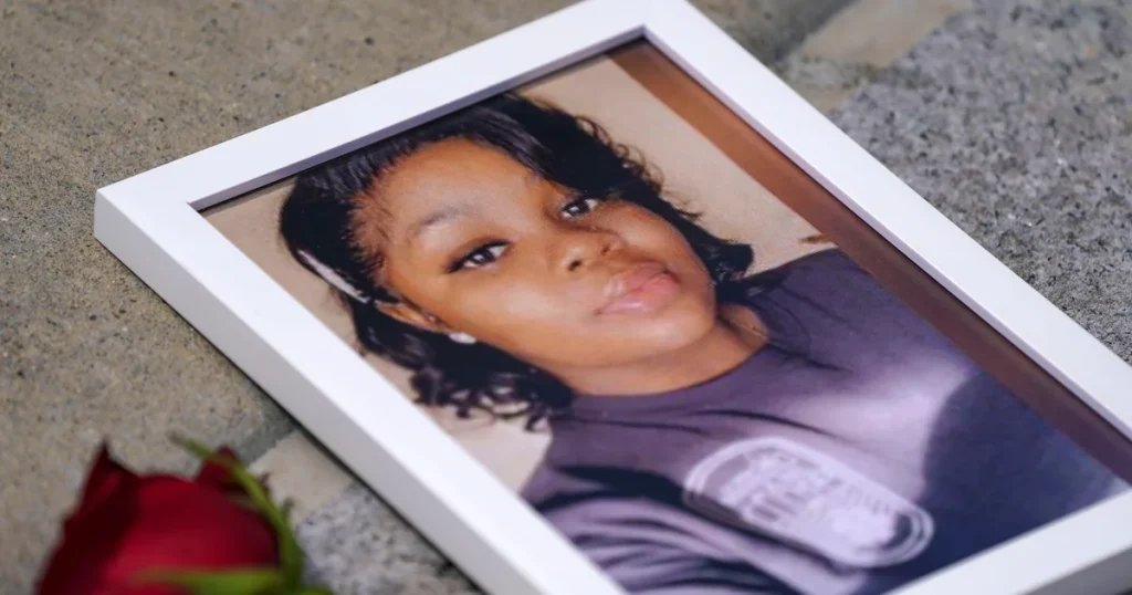 Justice Department seeks to drop charges against former officers involved in Breonna Taylor's death.