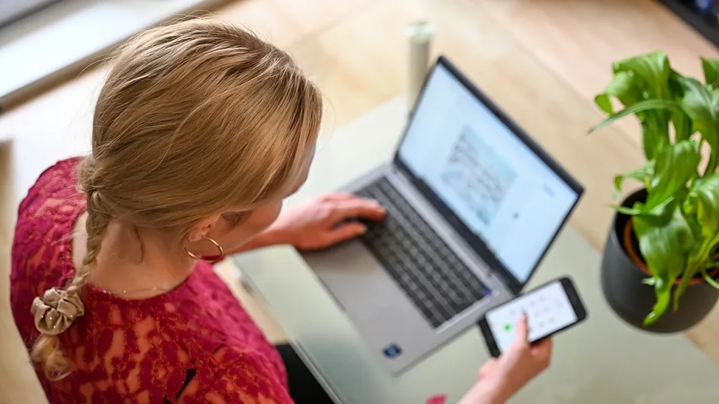 Malwarebytes reveals cryptocurrency fraud scheme involving a counterfeit Google Coin and an AI chatbot.