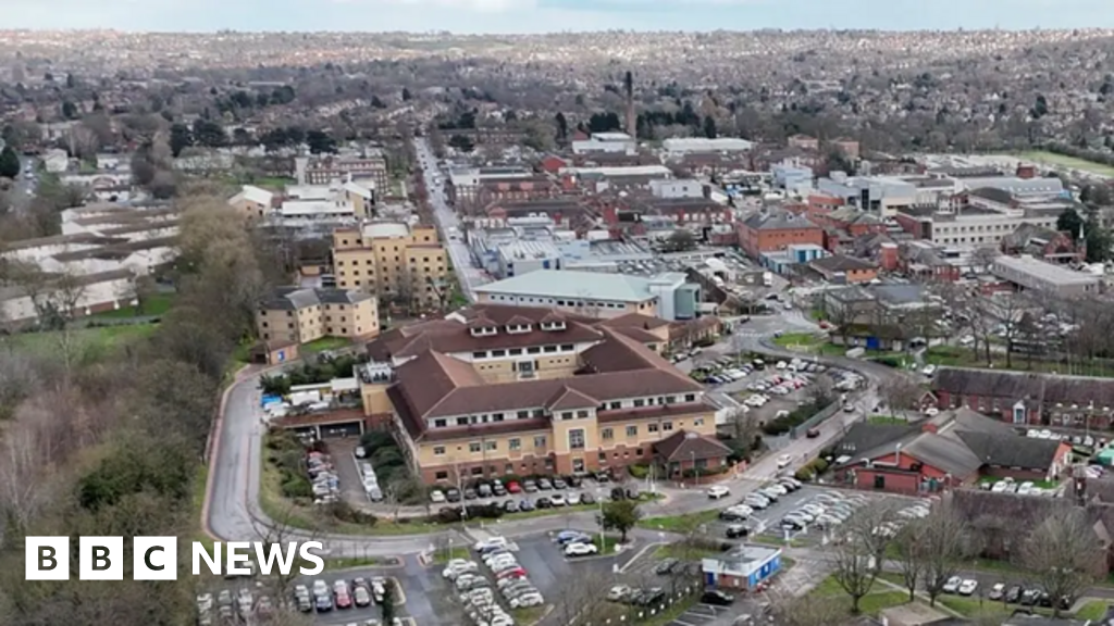 Nottingham maternity services under scrutiny require further improvement, according to inspectors.