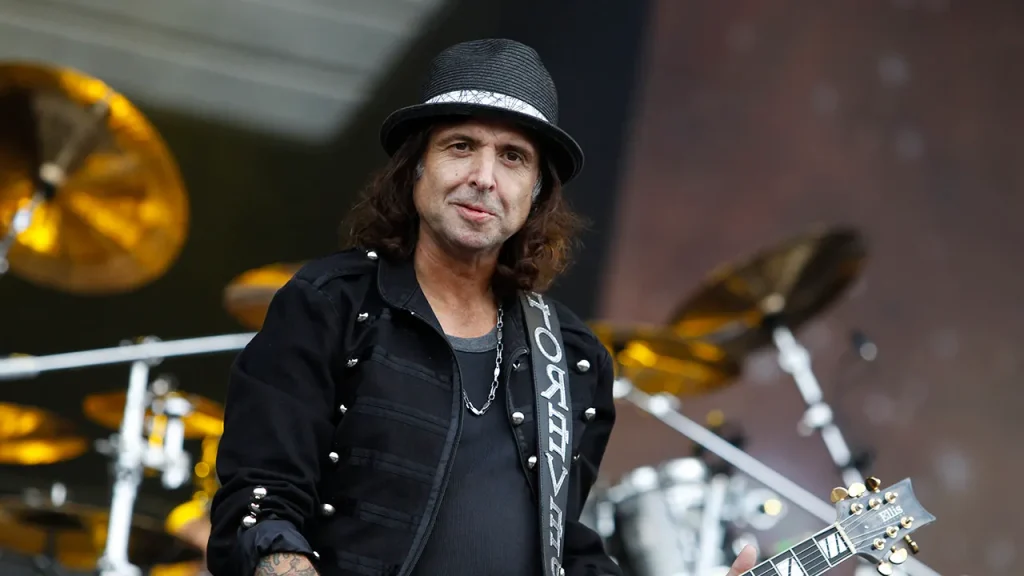 Phil Campbell, former guitarist of Motörhead, has passed away at the age of 64.