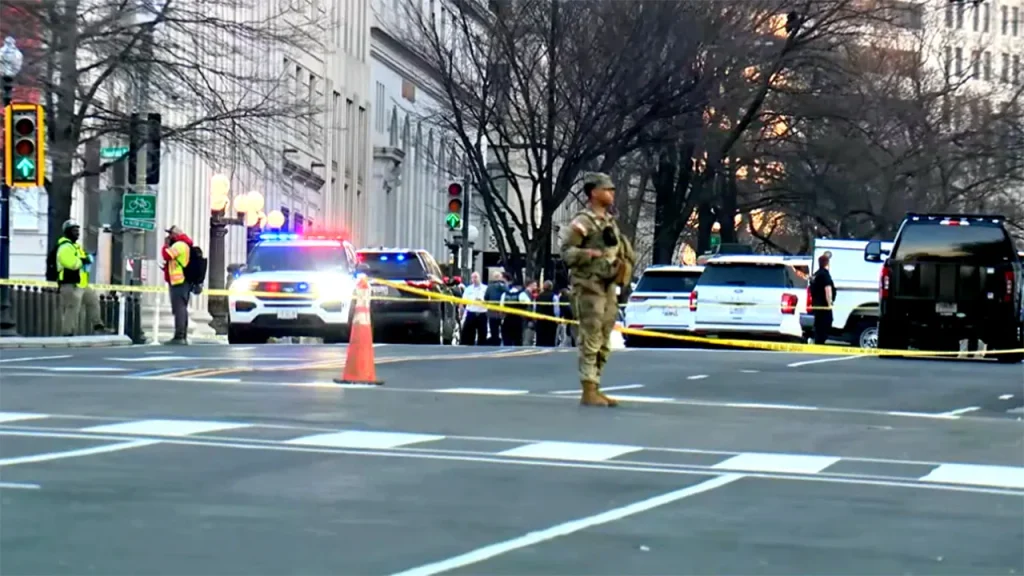 Secret Service interviews motorist of questionable vehicle close to the White House