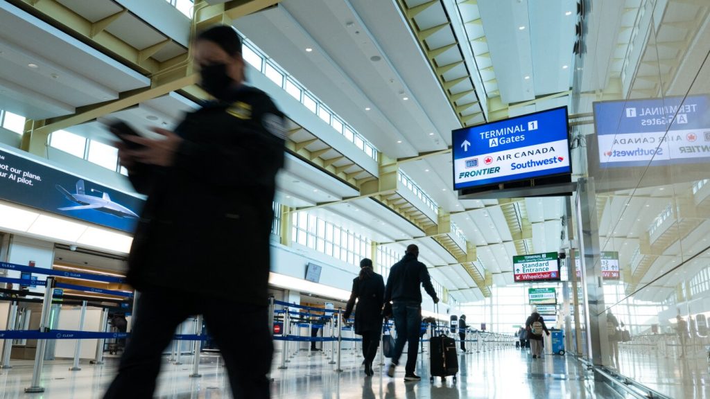 Travelers incur airport security charges despite TSA funding issues