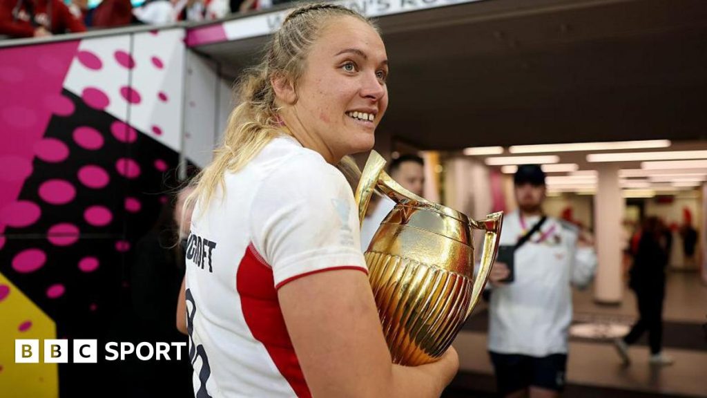Zoe Stratford, champion of the World Cup with the Red Roses, reveals she is expecting a child.