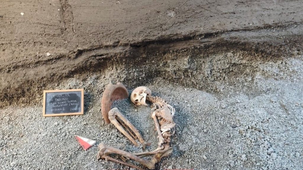 Archaeologists in Pompeii employ artificial intelligence to recreate victims of volcanic eruption.