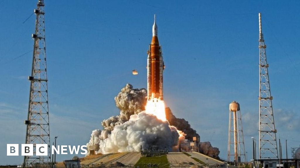 Artemis II departs Earth's orbit in 85 seconds during its mission progression.