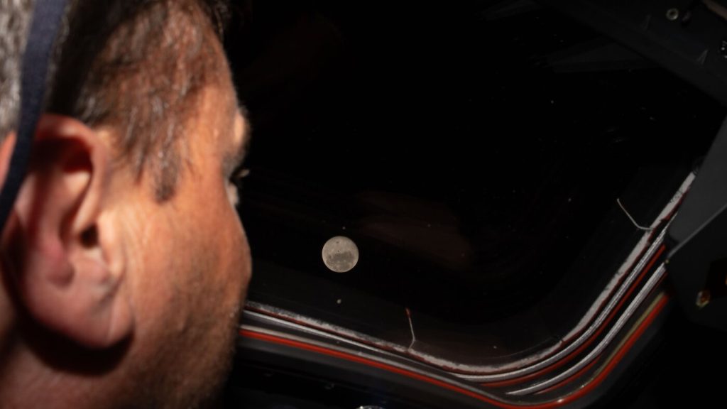 Artemis II honors Reid Wiseman's deceased wife by naming moon crater Carroll.