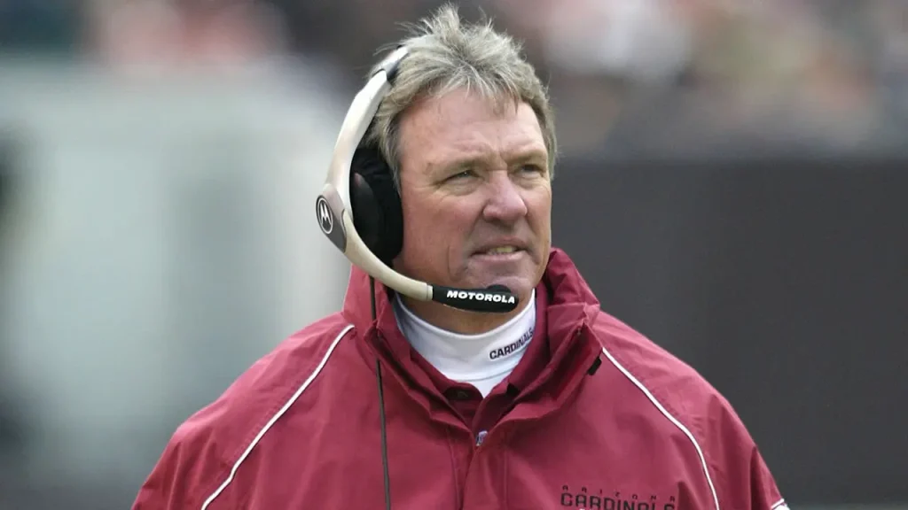 Dave McGinnis, ex-head coach of the Arizona Cardinals, passes away at 74 following health challenges.