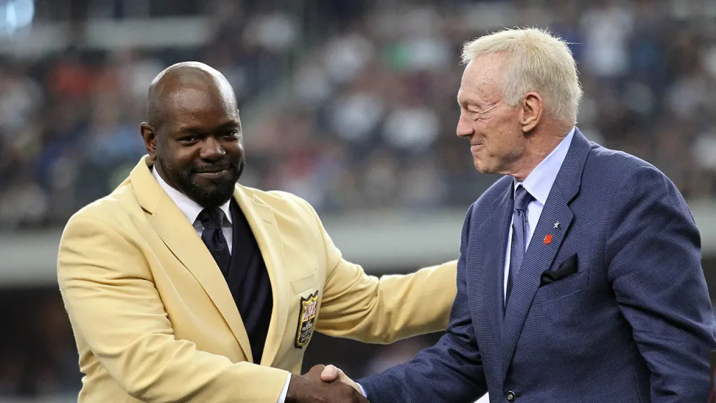 Emmitt Smith discusses the decline of the Cowboys' foundational qualities that contributed to their past success.