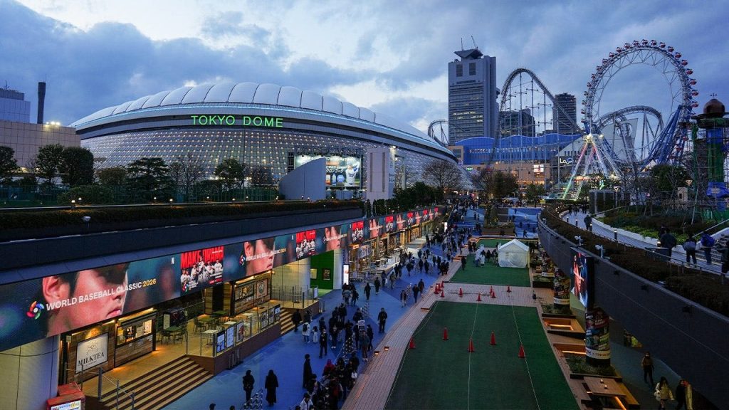 [Employee at Tokyo Dome City fatally injured in amusement ride incident
