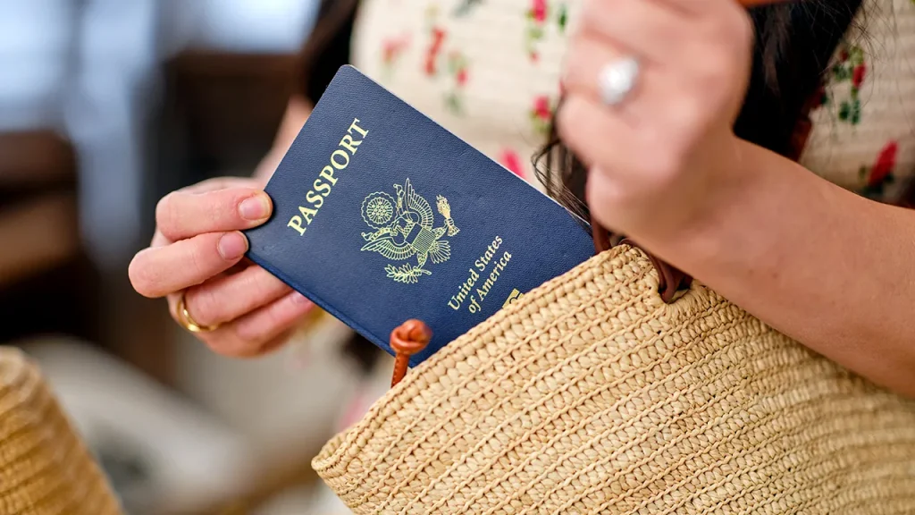 Essential precautions for safeguarding your device's data while traveling internationally