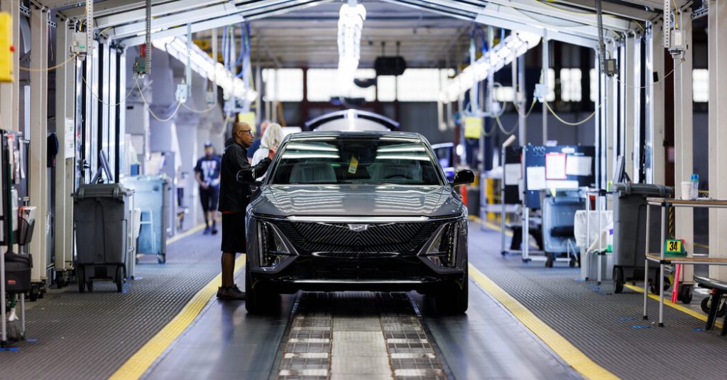 G.M. Sees Profit Increase Due to $500 Million Tariff Reimbursement