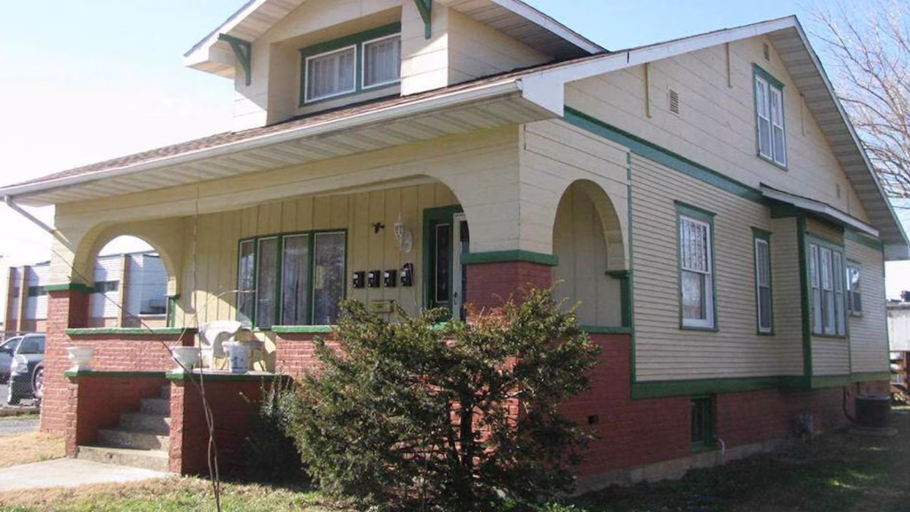 Illinois home once visited by George Harrison prior to Beatlemania is on the market.