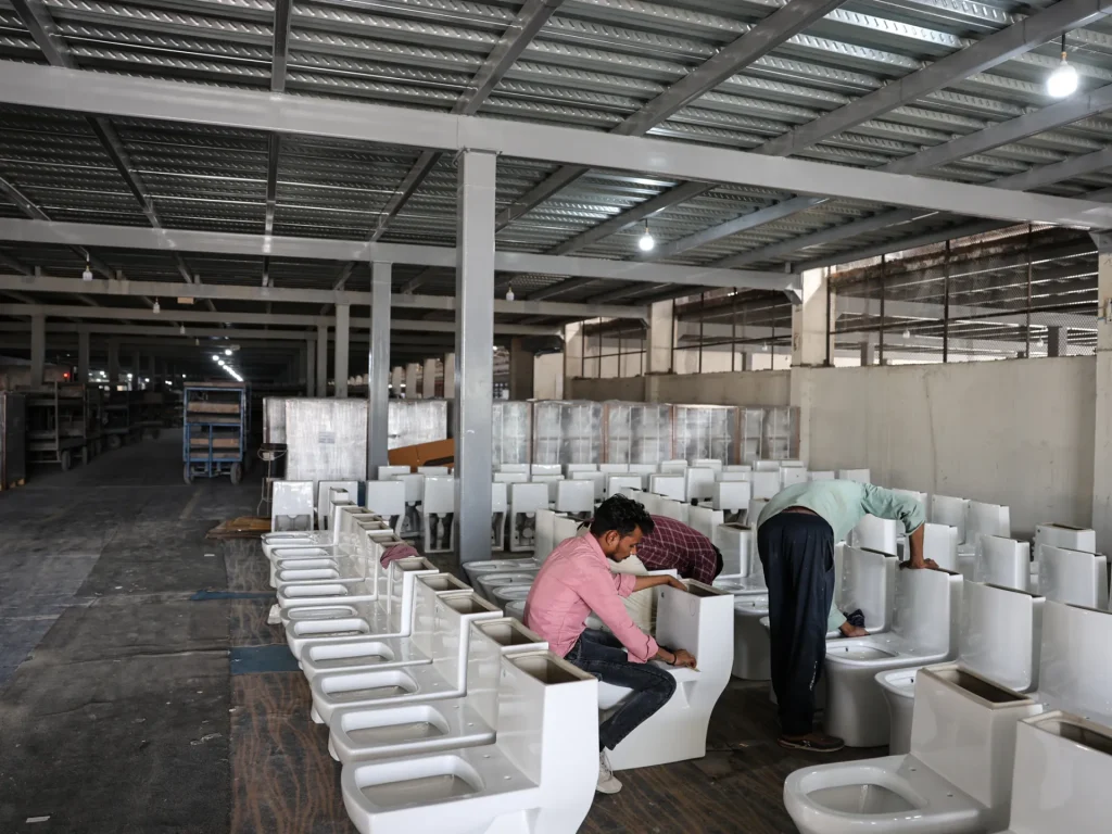 Job losses and reverse migration in India's ceramic industry linked to Iran conflict