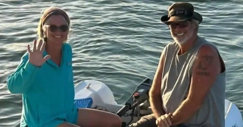 Messages exchanged by Brian Hooker with a friend following the disappearance of his wife in the Bahamas reveal his emotional state.