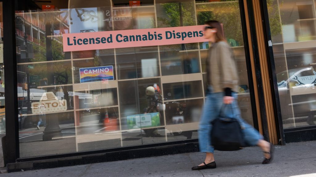 Mining developments in the Strait; cannabis regulations; wildfires in Georgia