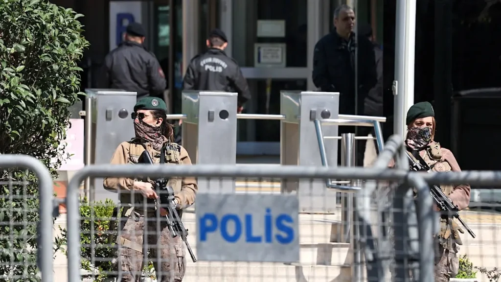 [One assailant dead following armed clash near Israeli consulate in Istanbul